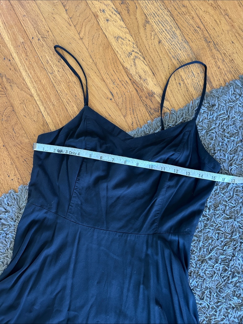Old Navy Women's Black Slip Dress with Spaghetti Straps Size Medium - Picture 4 of 8